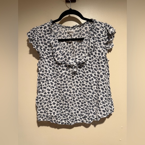 VELVET BY GRAHAM & SPENCER TIRION RUFFLE TOP SIZE L OFF WHITE STITCH FIX NWT - Picture 1 of 7